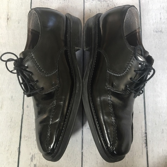 Skechers black leather lace up dress shoes